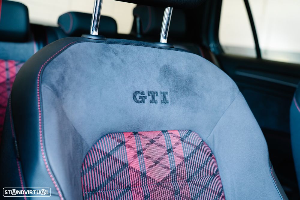 VW Golf 2.0 TSI GTi TCR DSG - 17