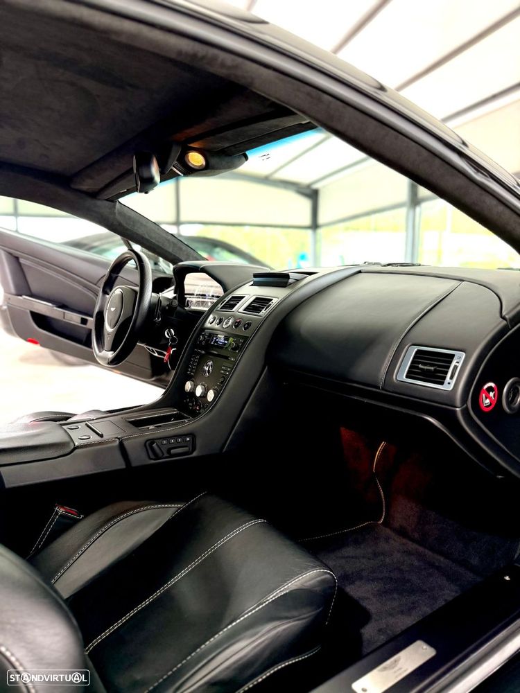 Aston Martin Vantage Coupe V8 Sportshift - 36
