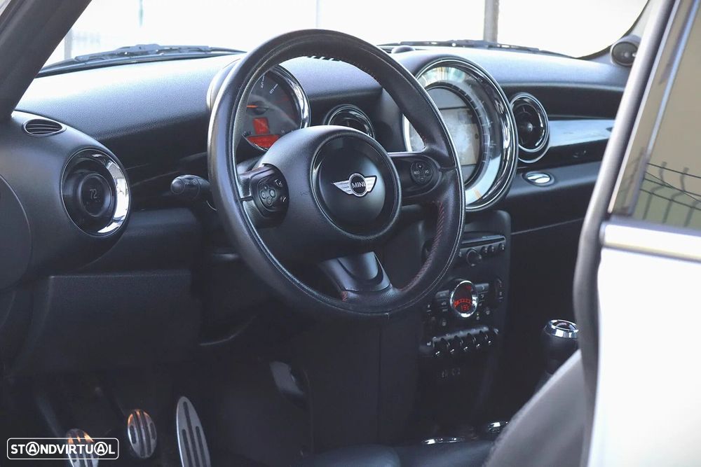 MINI 3 Portas John Cooper Works - 15