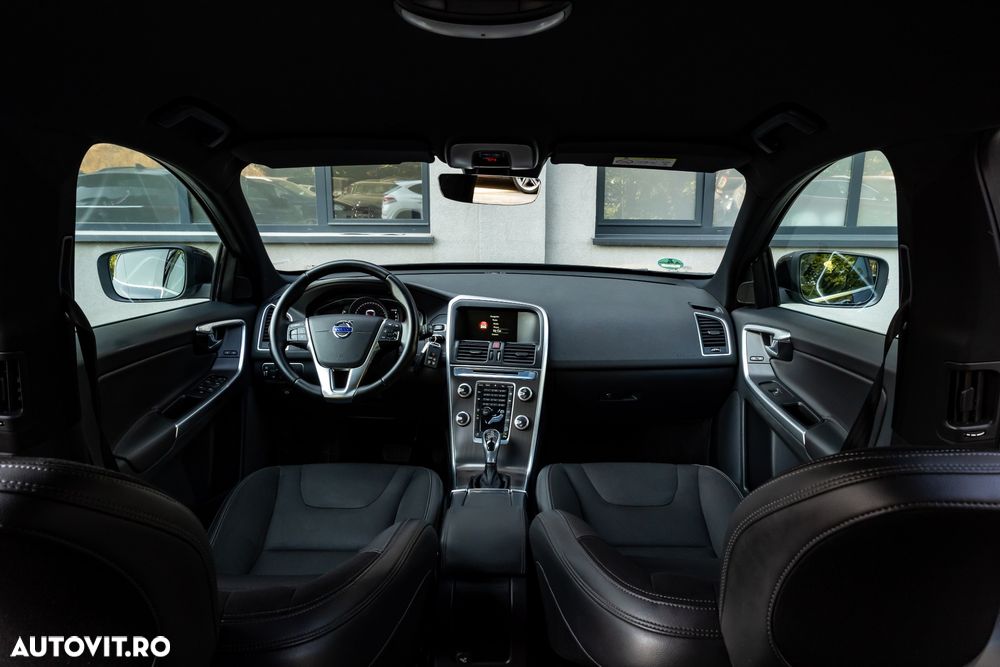 Volvo XC 60 D4 AWD Geartronic Summum - 6
