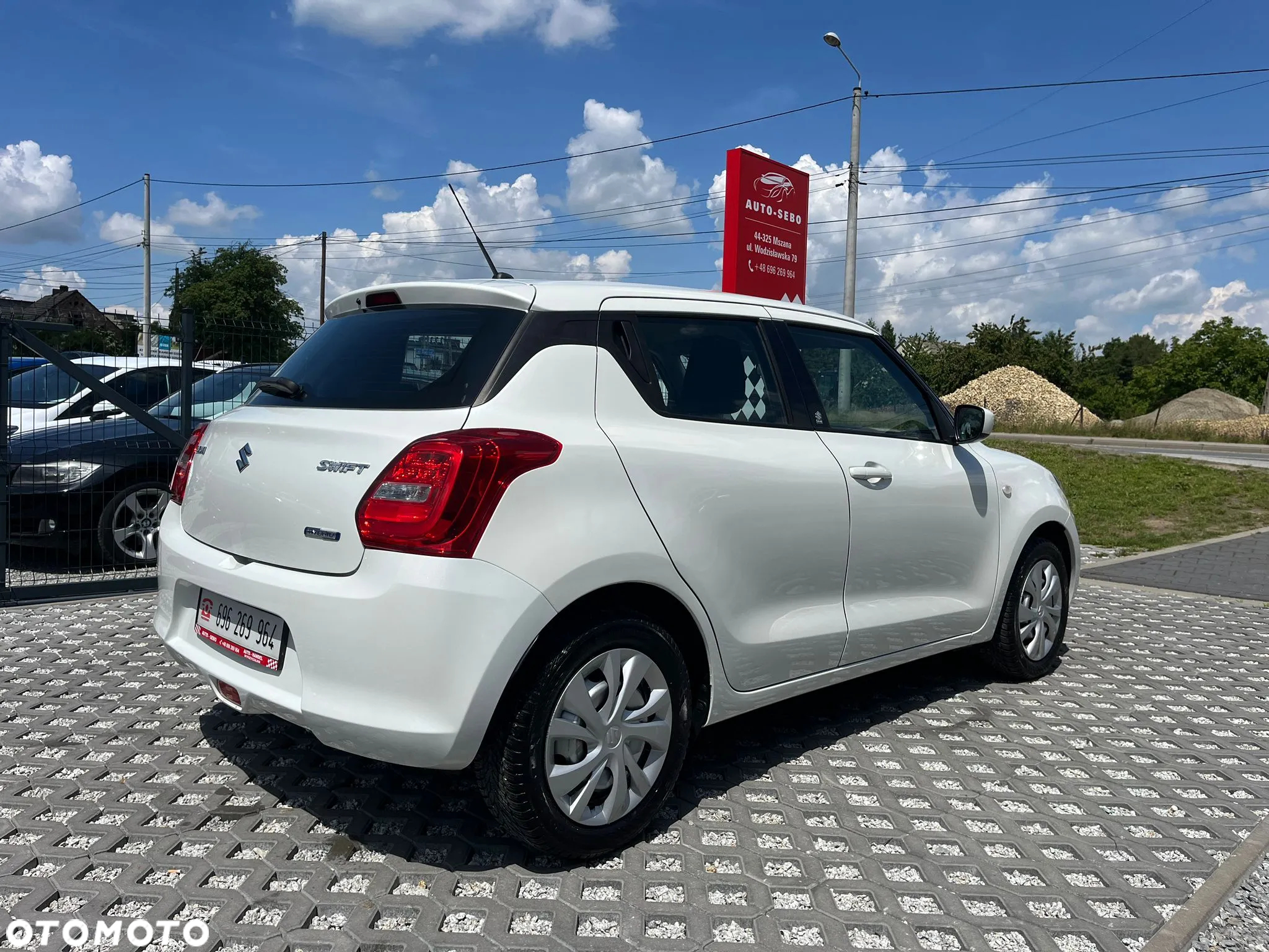Suzuki Swift 1.2 Dualjet SHVS Premium - 11