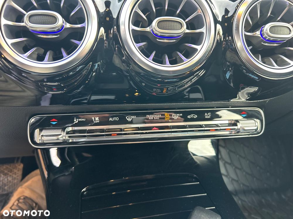 Mercedes-Benz Klasa A 200 7G-DCT Edition 2020 - 33