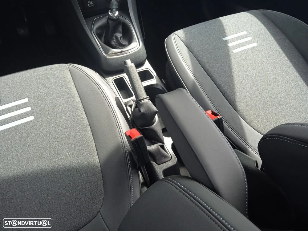 Ford Tourneo Courier 1.0 EcoBoost Active - 28