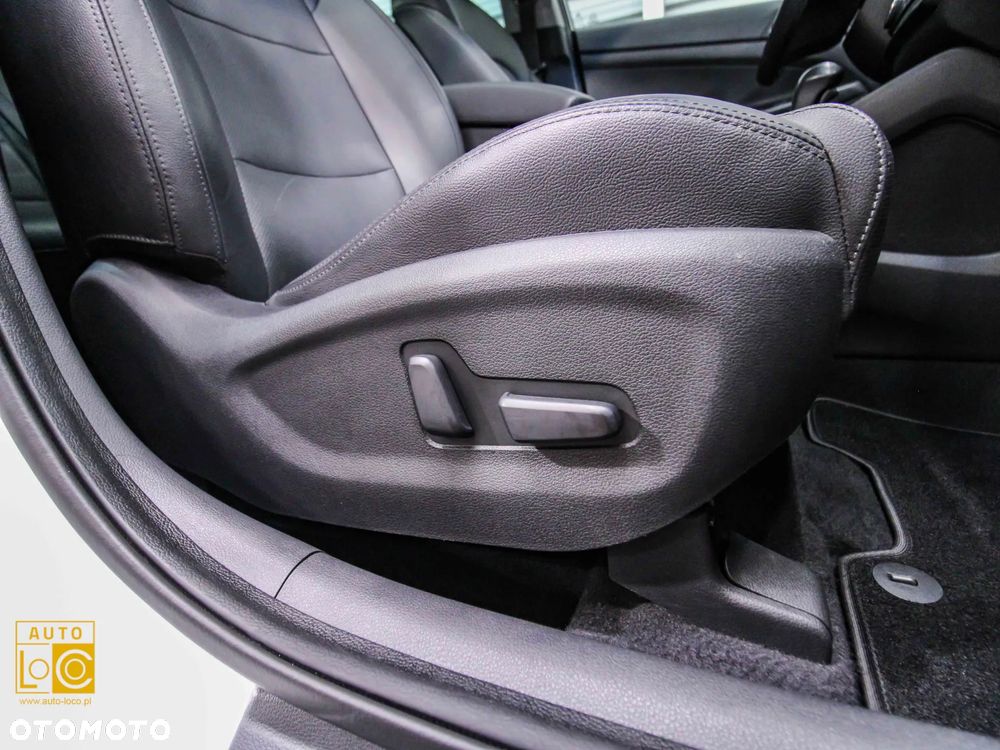 Hyundai Tucson 2.0 CRDI 4WD Automatik Premium - 34