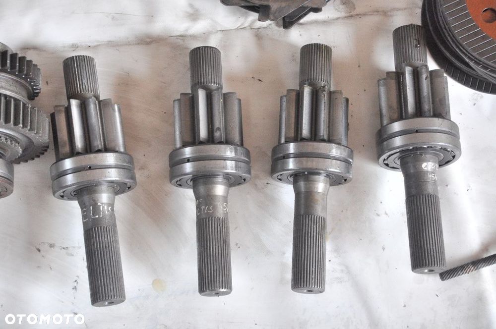 WAŁEK TRYB PRZESUWKA WIDEŁKI TARCZKI CLAAS CELTIS 456 - 4