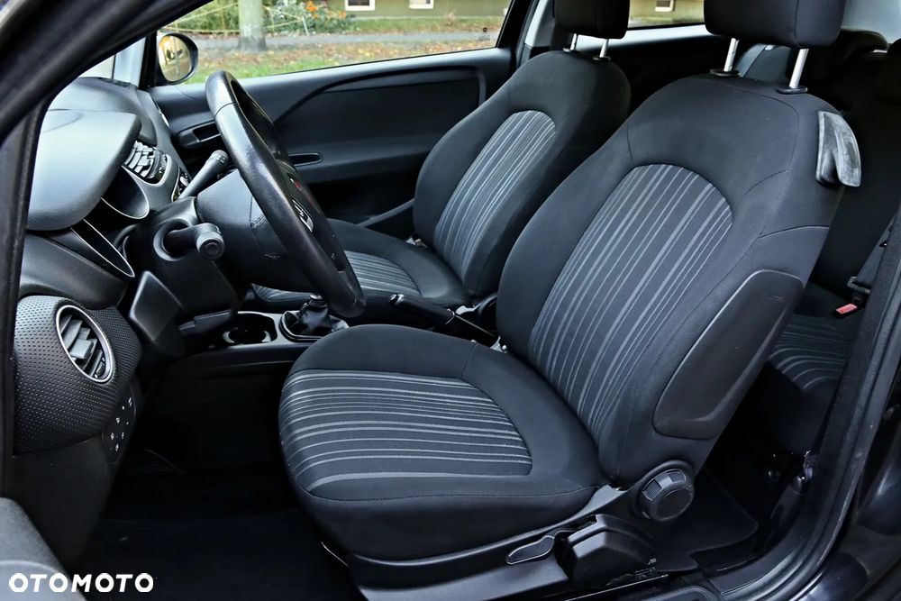 Fiat Punto Evo 1.4 8V Active - 29