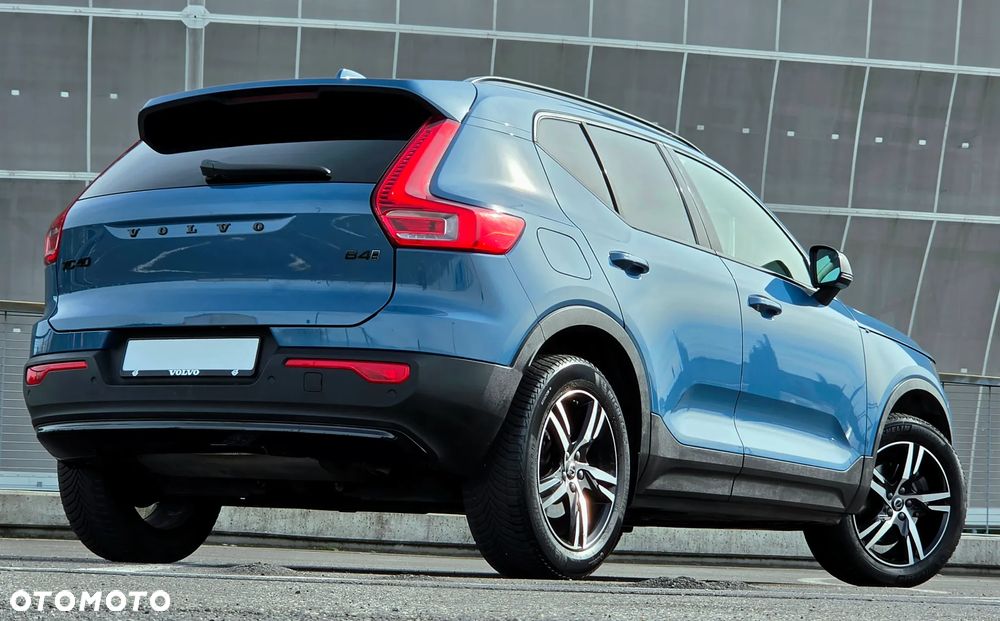 Volvo XC 40 B4 AWD Ultimate Dark - 8