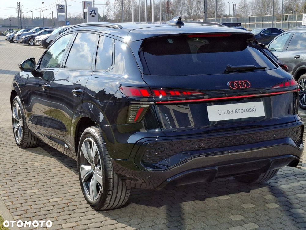 Audi Q3 - 4