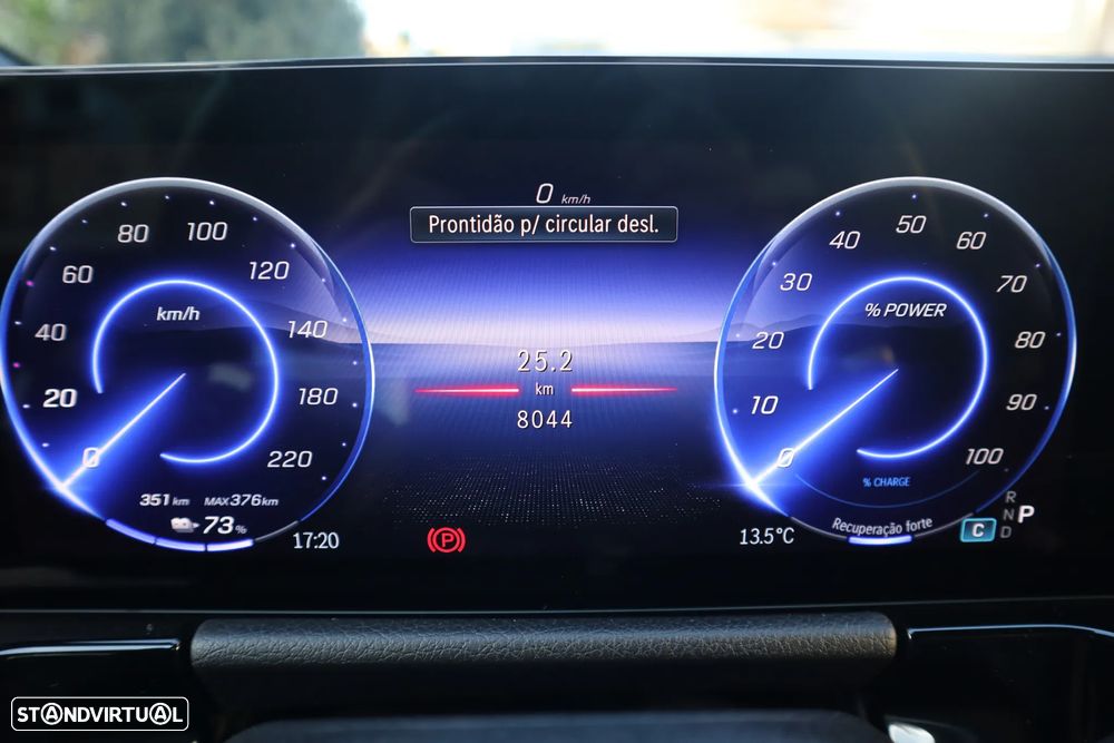 Mercedes-Benz EQA 250+ AMG Line - 34