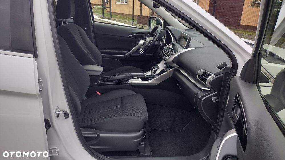 Mitsubishi Eclipse Cross - 14