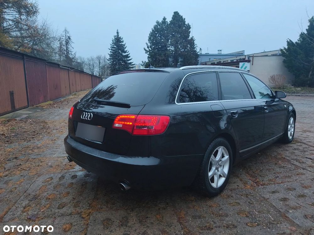 Audi A6 Avant 2.4 - 5