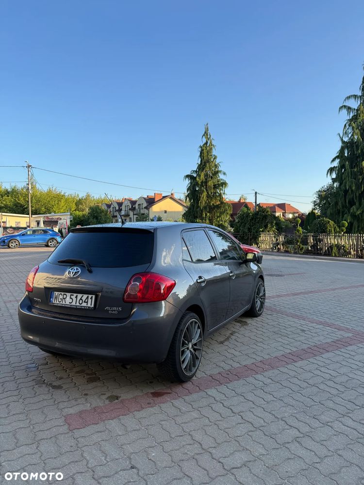 Toyota Auris 2.0 D-4D Prestige - 3