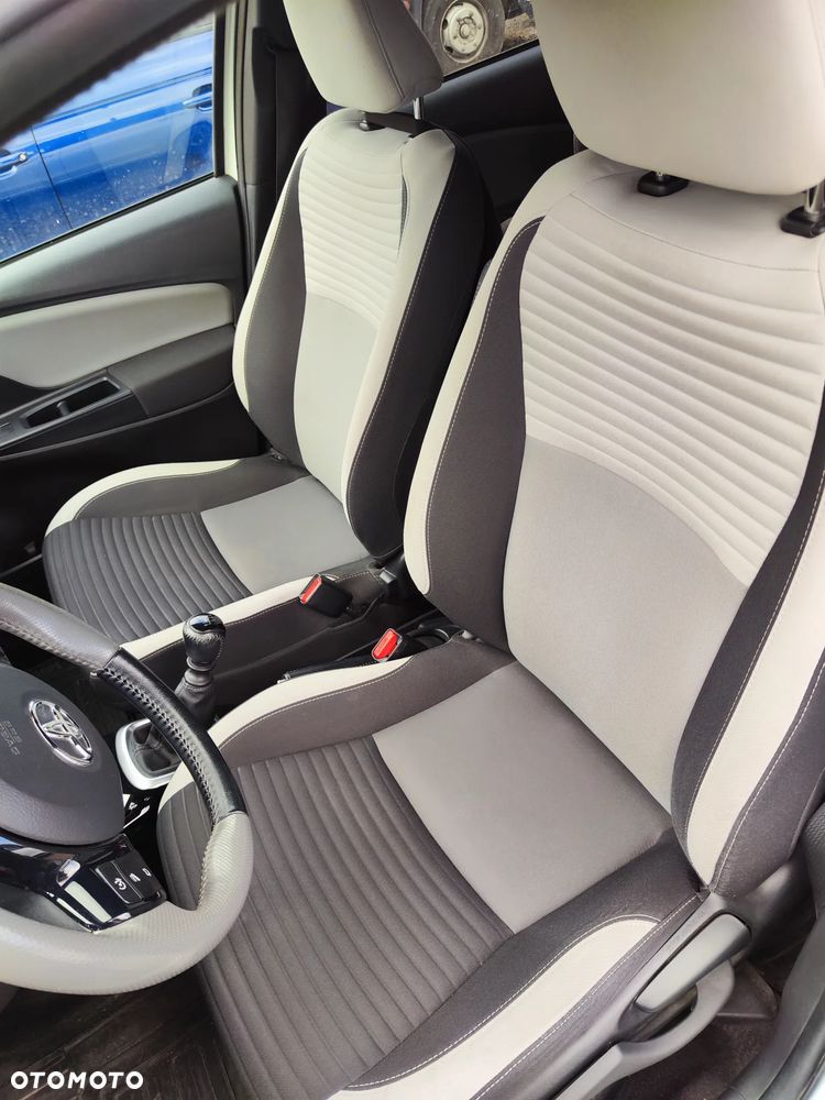 Toyota Yaris 1.33 Selection Passion - 15
