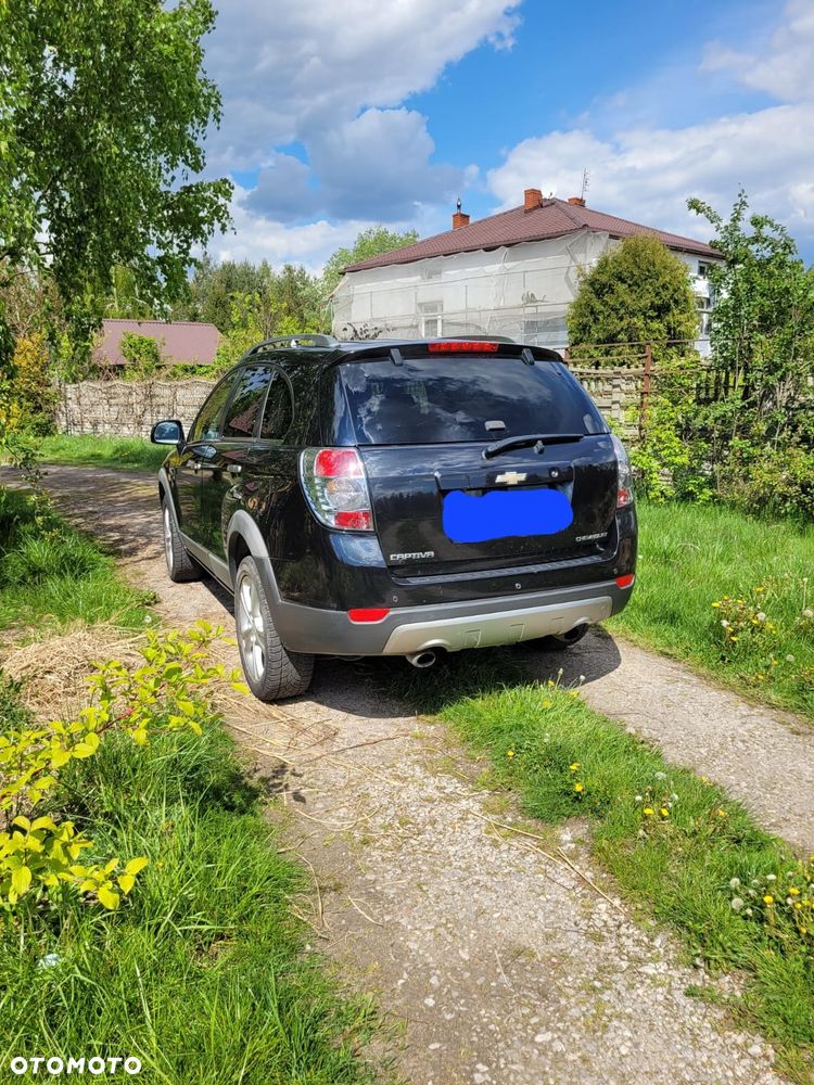 Chevrolet Captiva 2.2 D LTZ - 3
