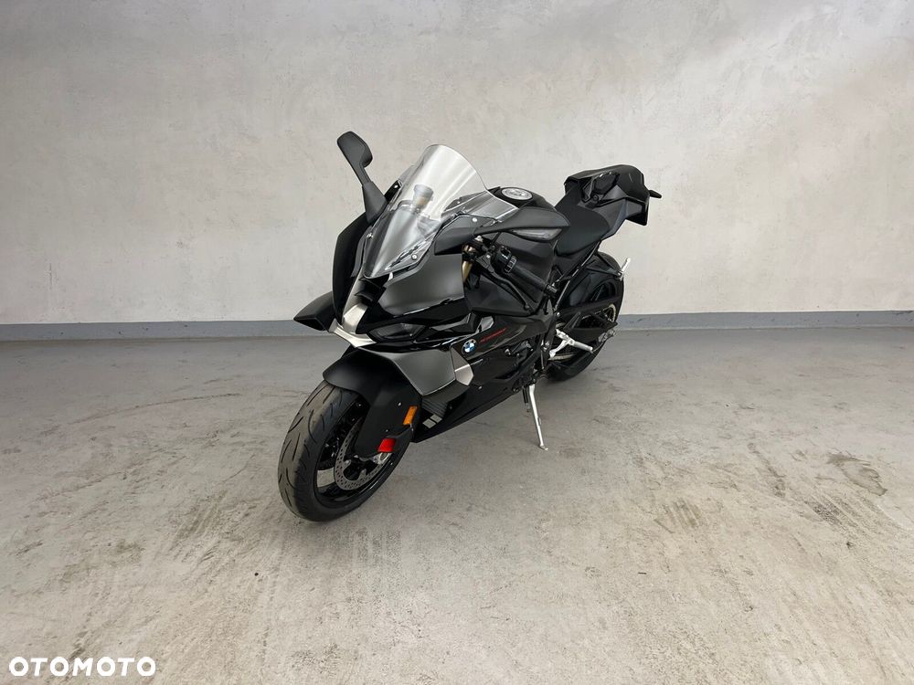 BMW S - 5