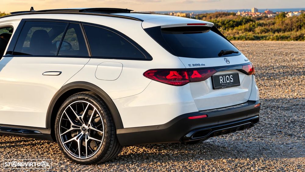 Mercedes-Benz E 300 de 4Matic All-Terrain - 12