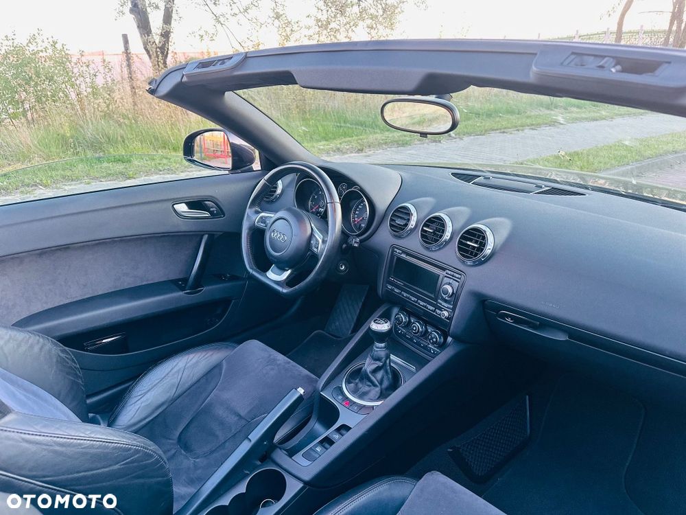 Audi TT Roadster - 8