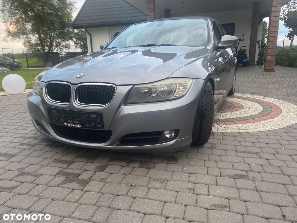 BMW Seria 3 318d Sport Line - 1
