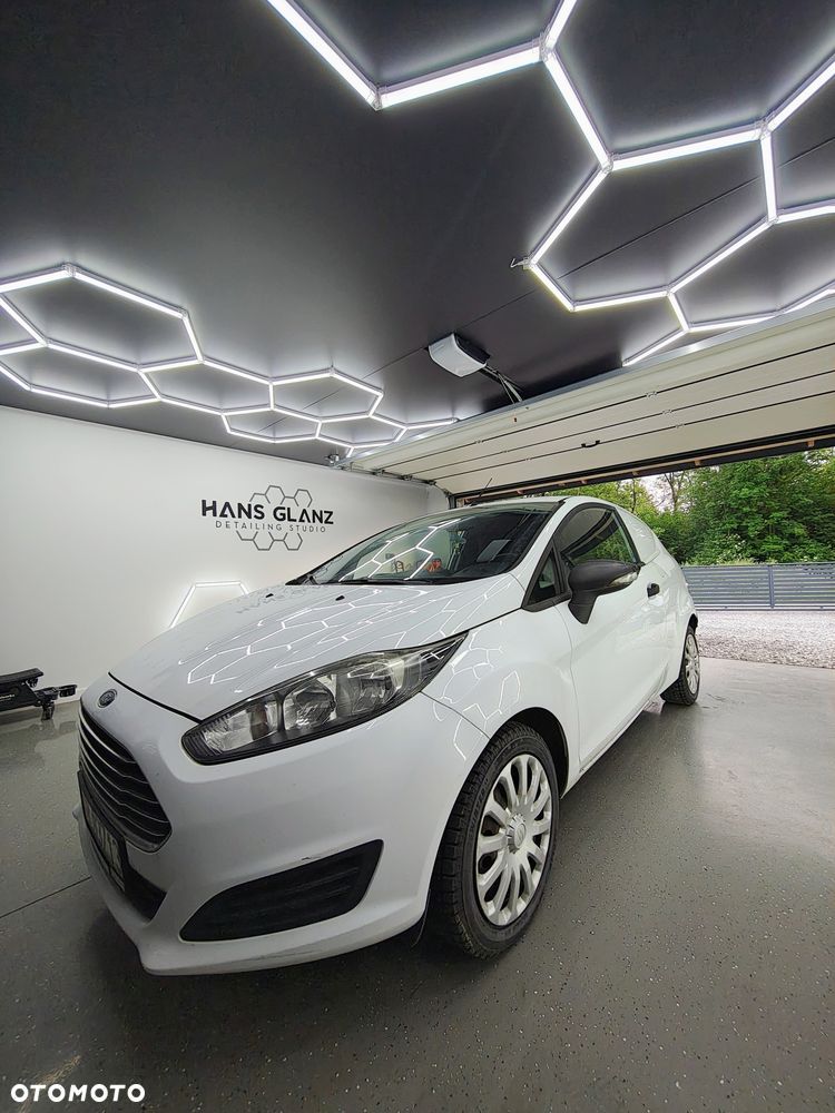 Ford Fiesta - 1