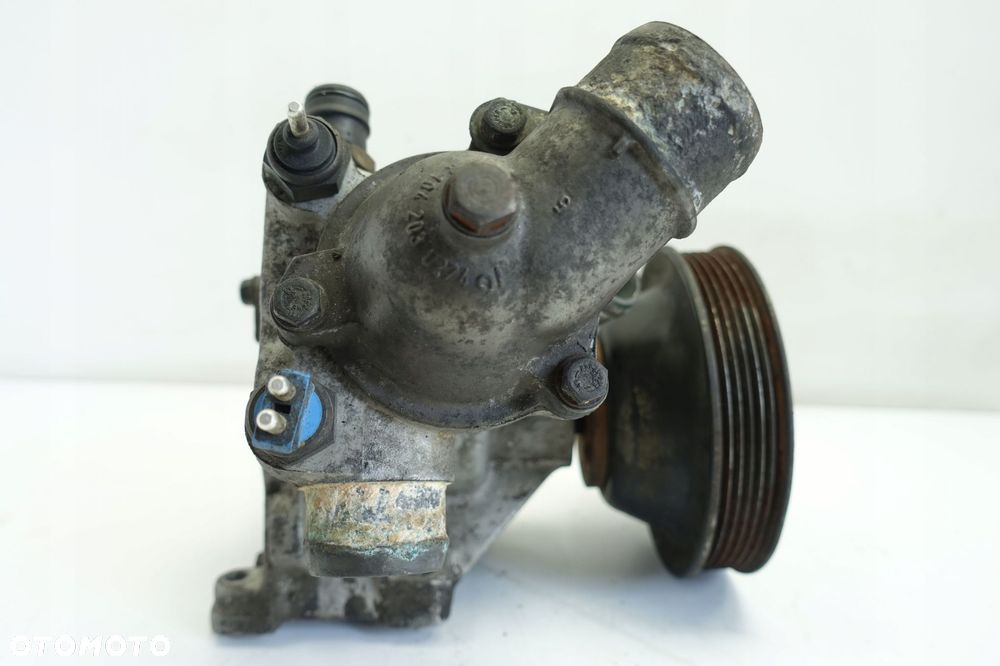 Mercedes W124 3.0 24V POMPA WODY R1042030274 - 6