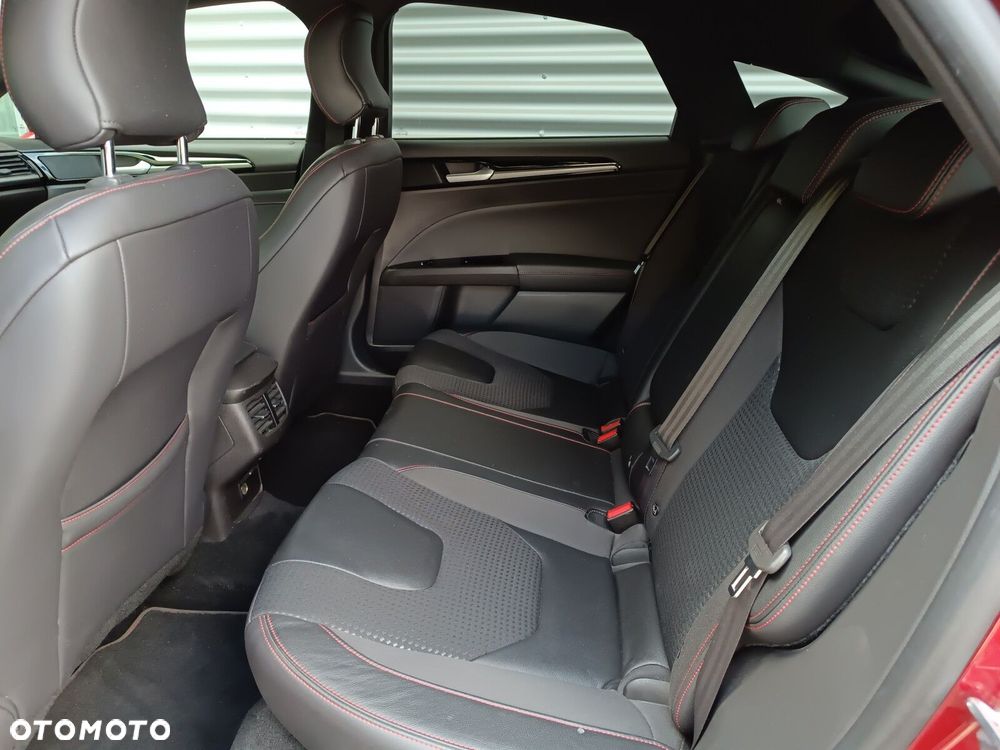 Ford Mondeo 1.5 EcoBoost ST-Line X - 30