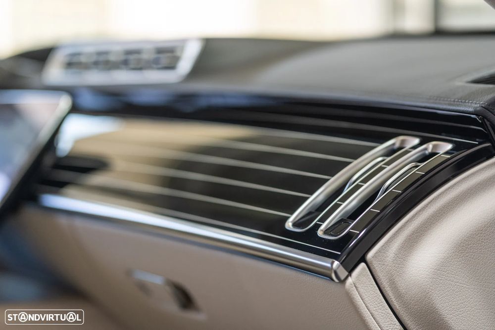 Mercedes-Benz S 580 e - 23