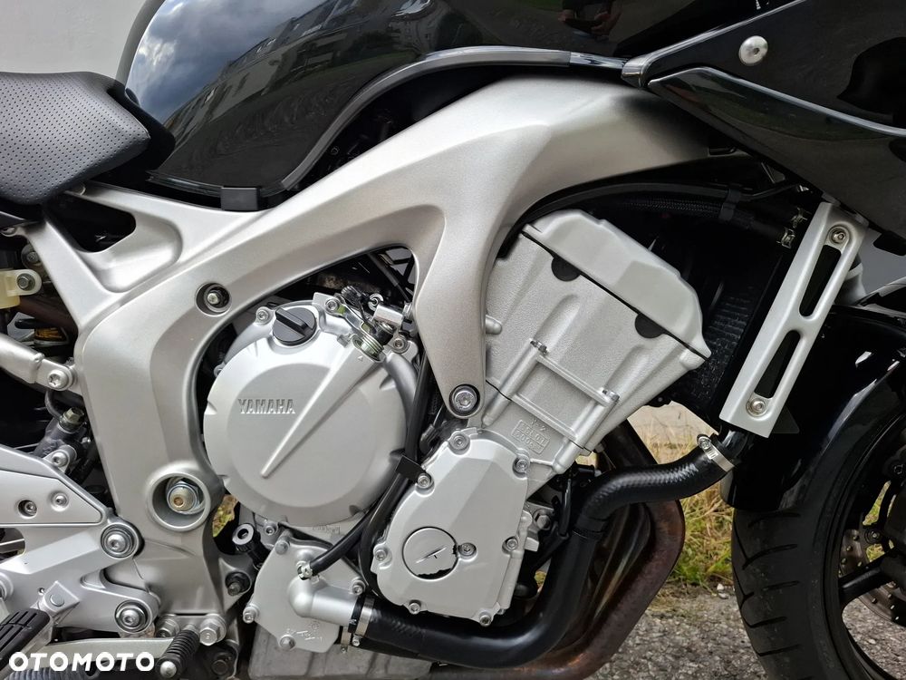 Yamaha FZ6 - 25
