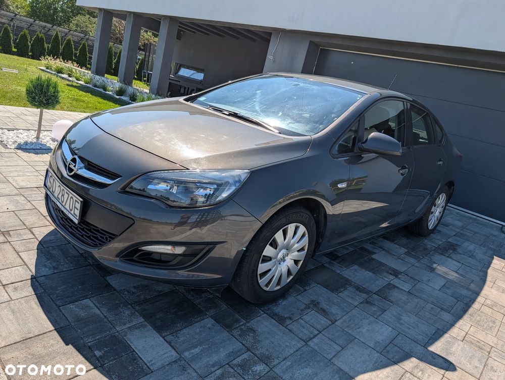 Opel Astra 1.6 Active EU6 - 1