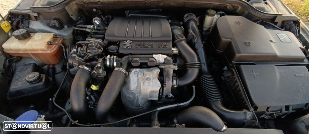 Peugeot 407 SW 1.6 HDi Premium - 9