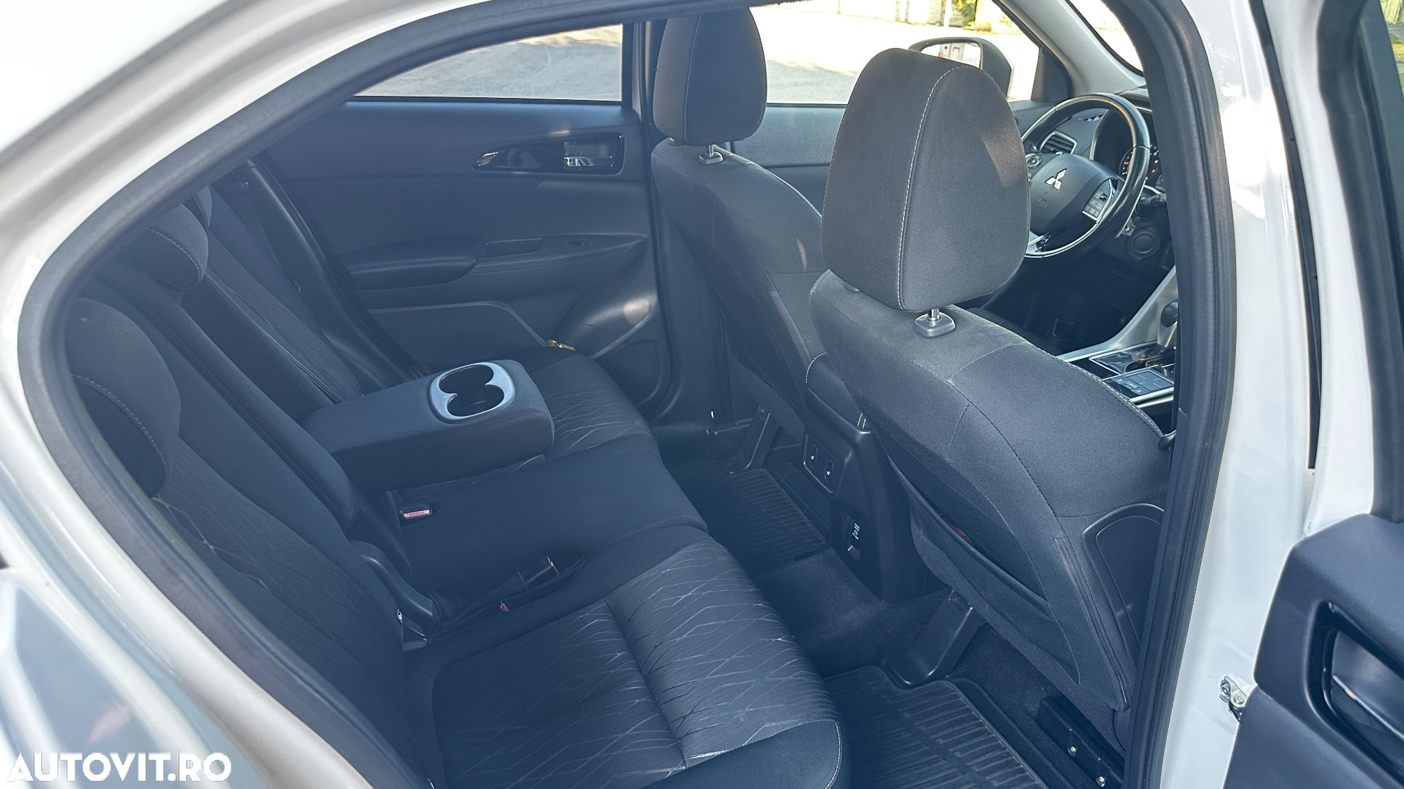 Mitsubishi Eclipse-Cross 1.5-litre 16-valve DOHC MIVEC 4X4 Invite+ Aut. - 12