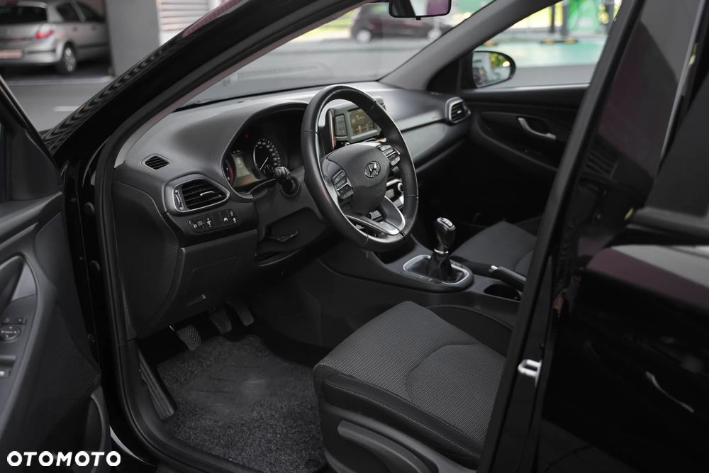 Hyundai i30 1.4 Premiere Comfort - 19