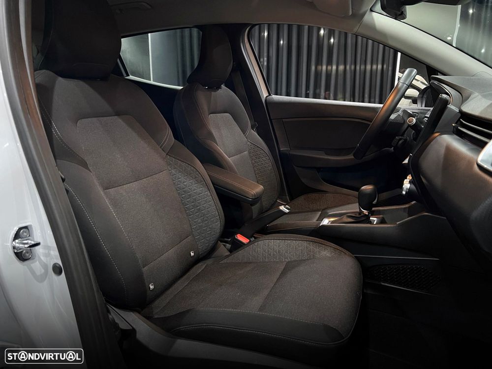 Renault Clio 1.6 E-Tech Intens - 28