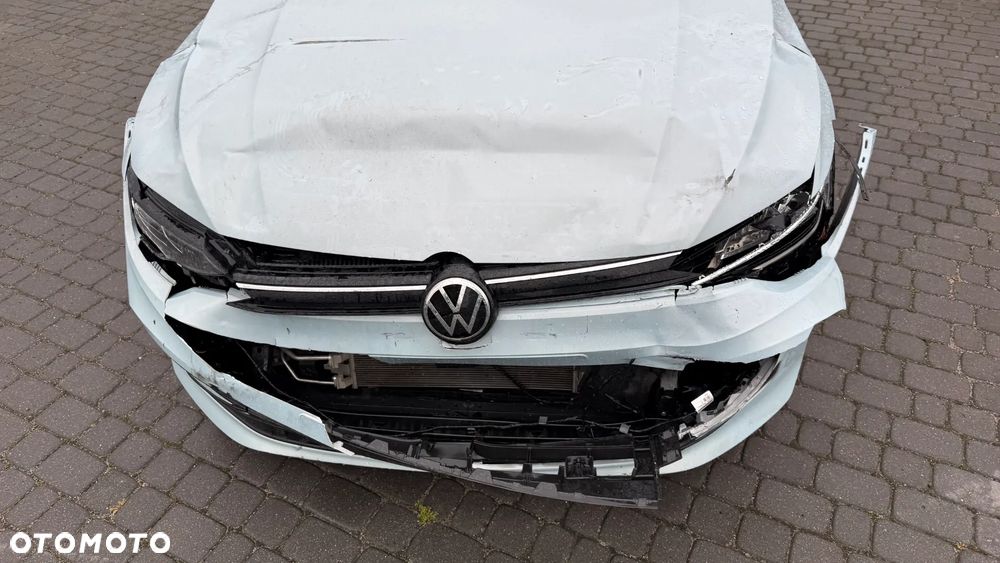 Volkswagen Golf - 10
