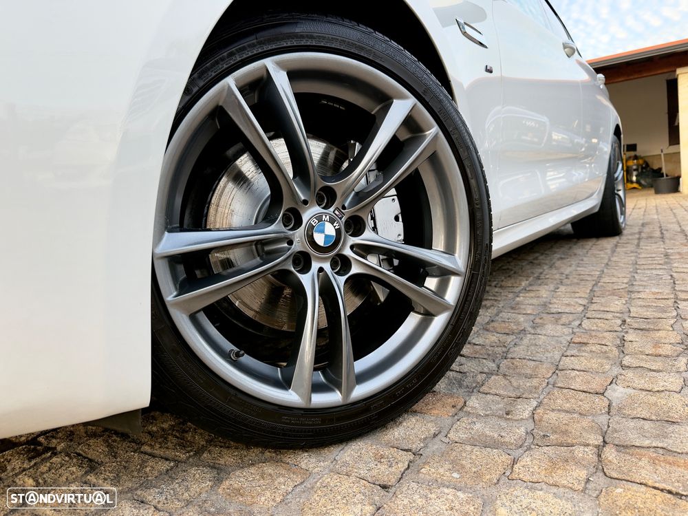 BMW 520 Gran Turismo d Pack M - 13