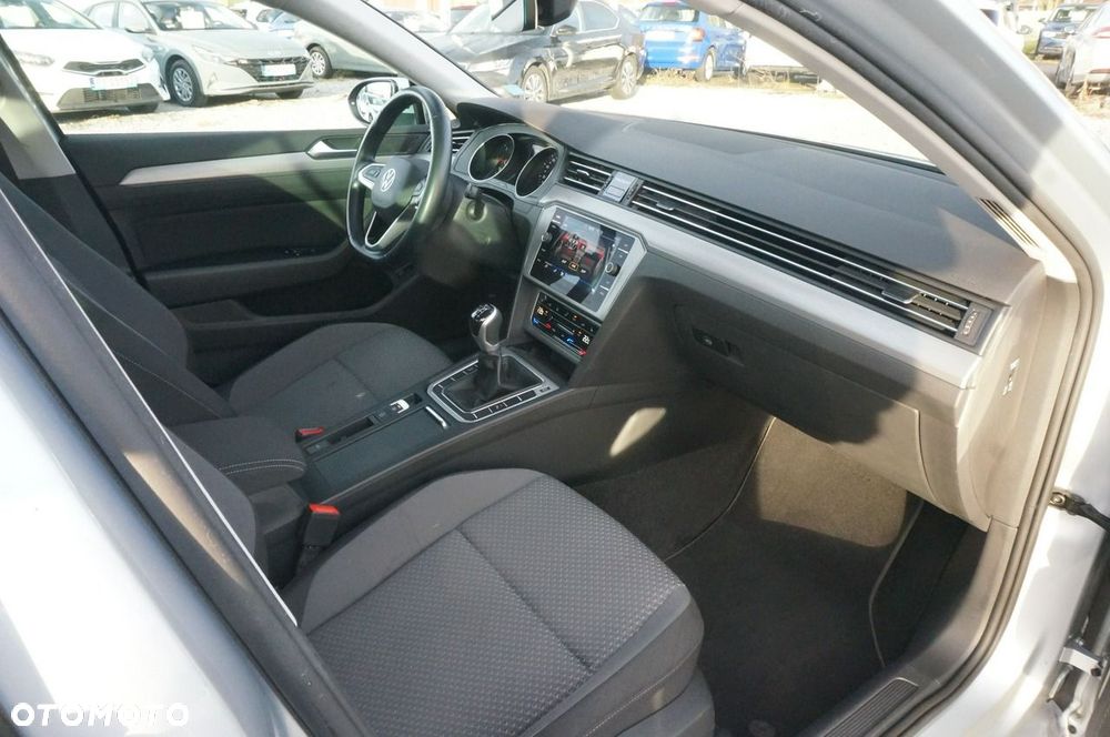 Volkswagen Passat 2.0 TDI EVO Essence - 26