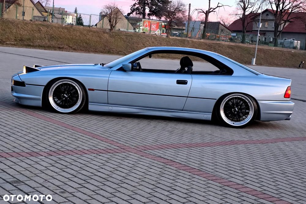 BMW Seria 8 - 21