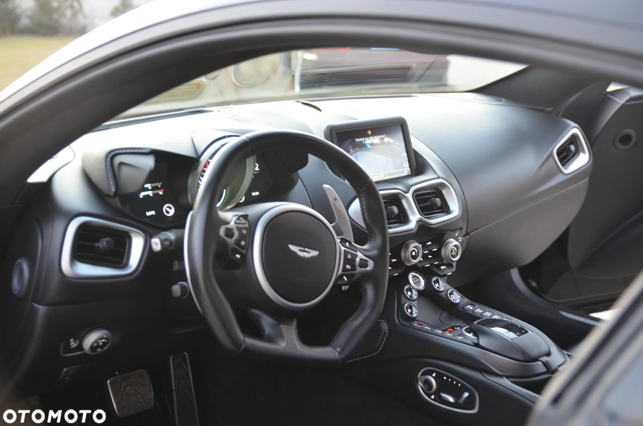 Aston Martin V8 Vantage Standard - 39