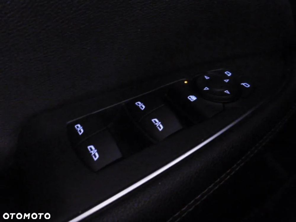 Opel Insignia 1.5 T Elite S&S - 18