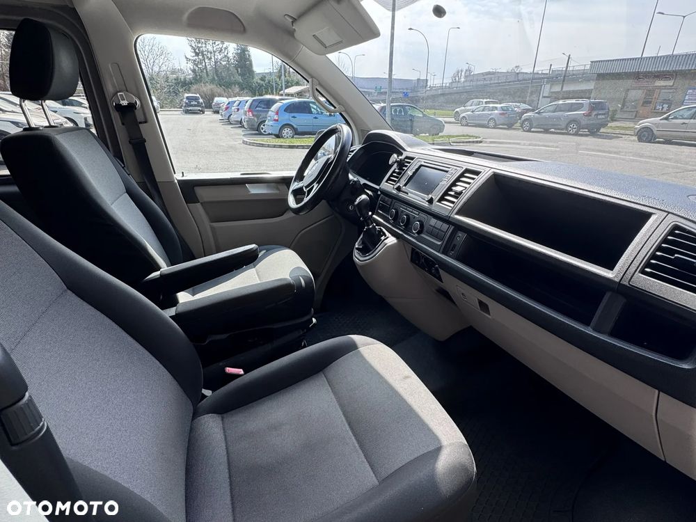 Volkswagen Transporter - 12
