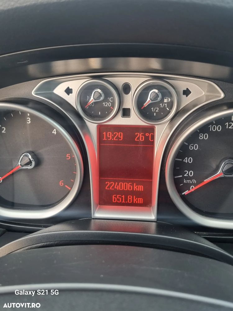 FORD Kuga 2011 — imagine 7