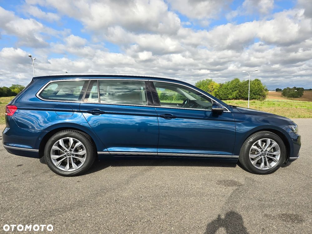 Volkswagen Passat Variant 2.0 TDI EVO Elegance DSG - 12