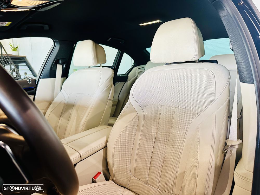 BMW 740 d xDrive Pack M - 18