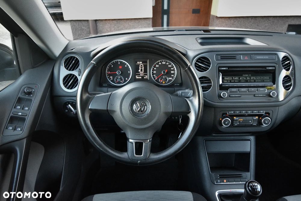 Volkswagen Tiguan 2.0 TDI DPF 4Motion BlueMotion Technology Trend & Fun - 11