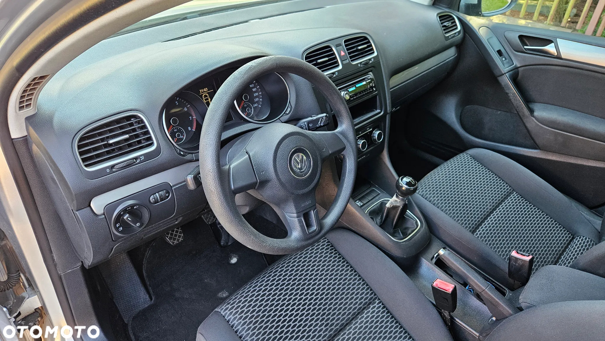 Volkswagen Golf 1.6 Team - 21
