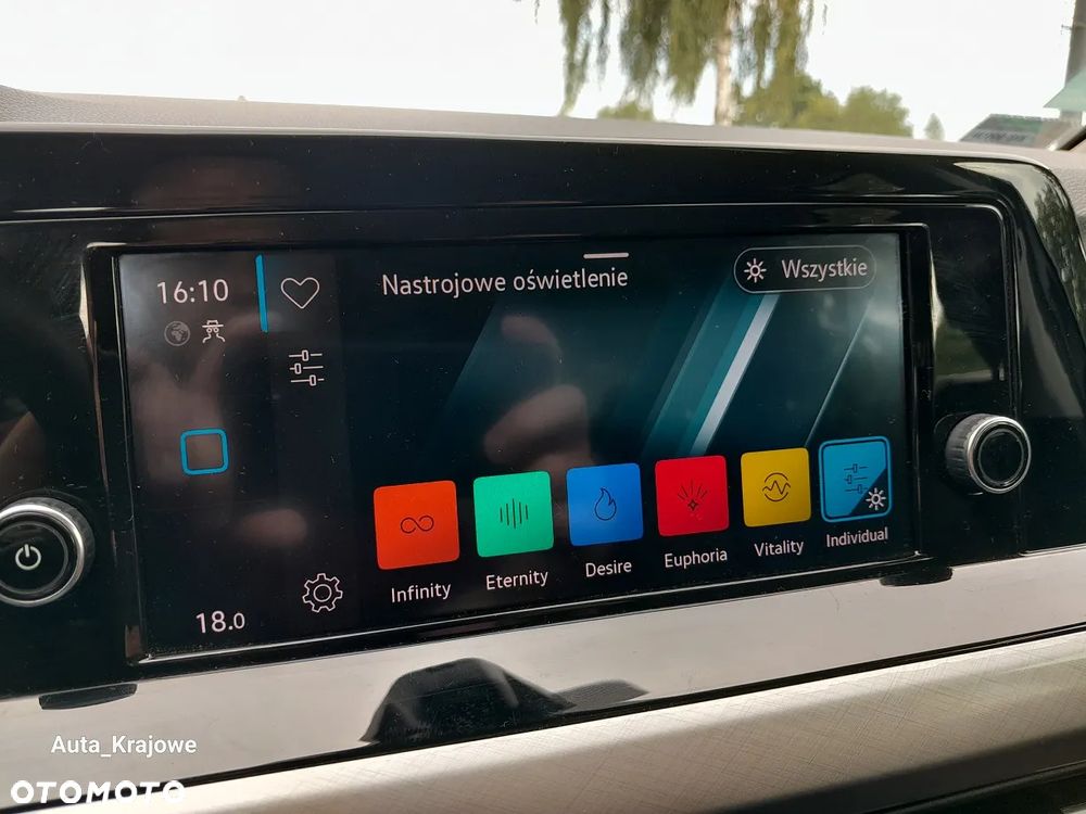 Volkswagen Golf VIII 2.0 TDI Life - 17