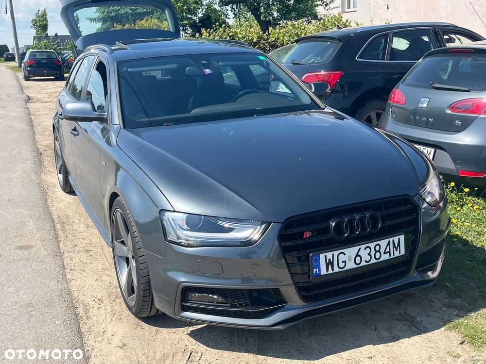 Audi A4 Avant 3.0 TDI DPF clean diesel quattro S tronic S line Sportpaket - 1