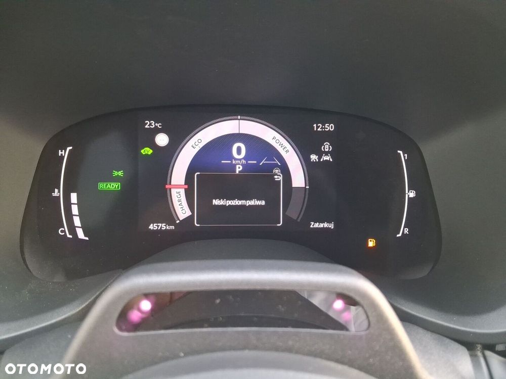 Toyota Aygo X Hybrid 1.5 Style e-CVT - 23