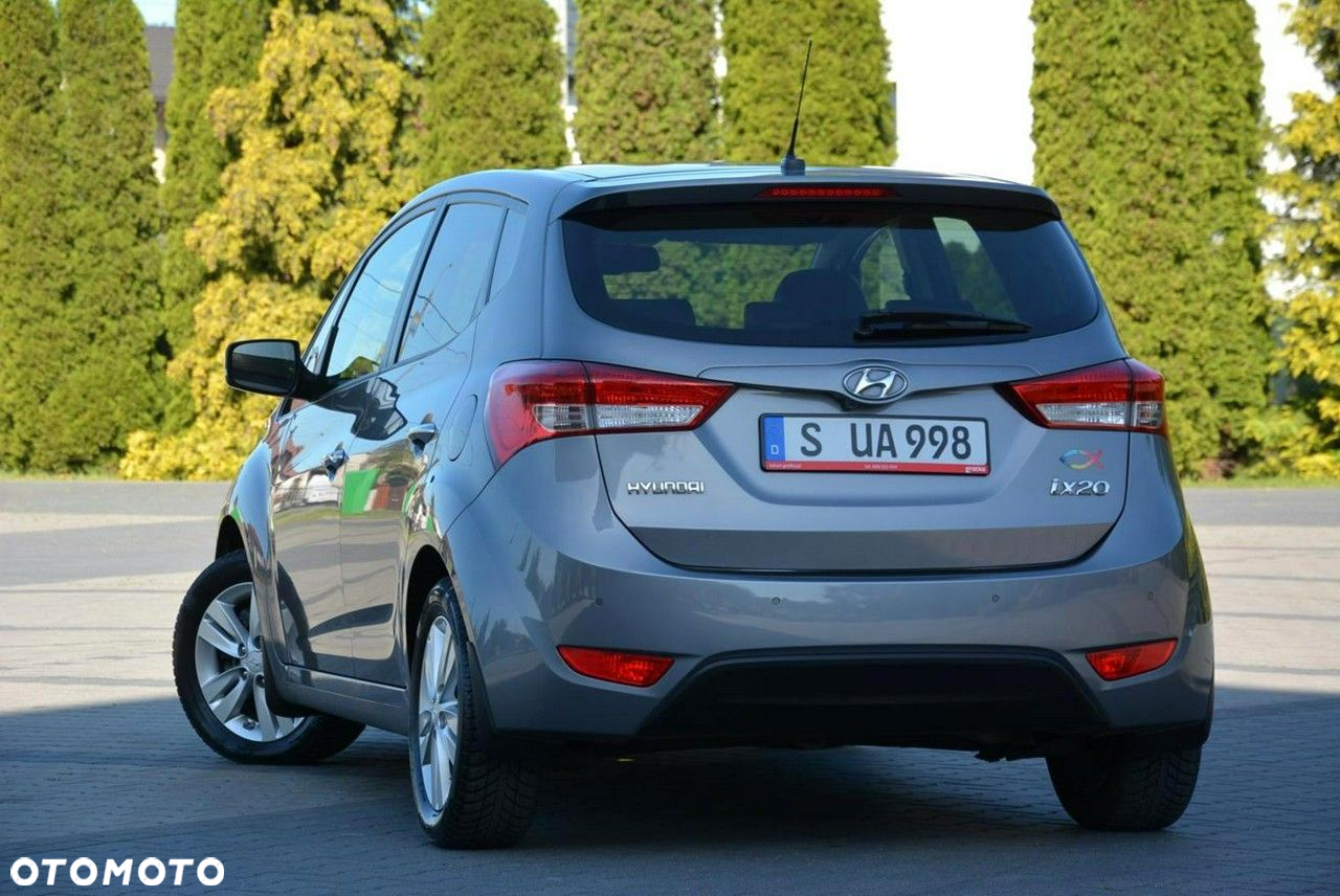 Hyundai ix20 1.6 Premium blue - 7