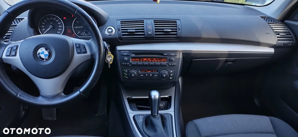 BMW Seria 1 120i - 1