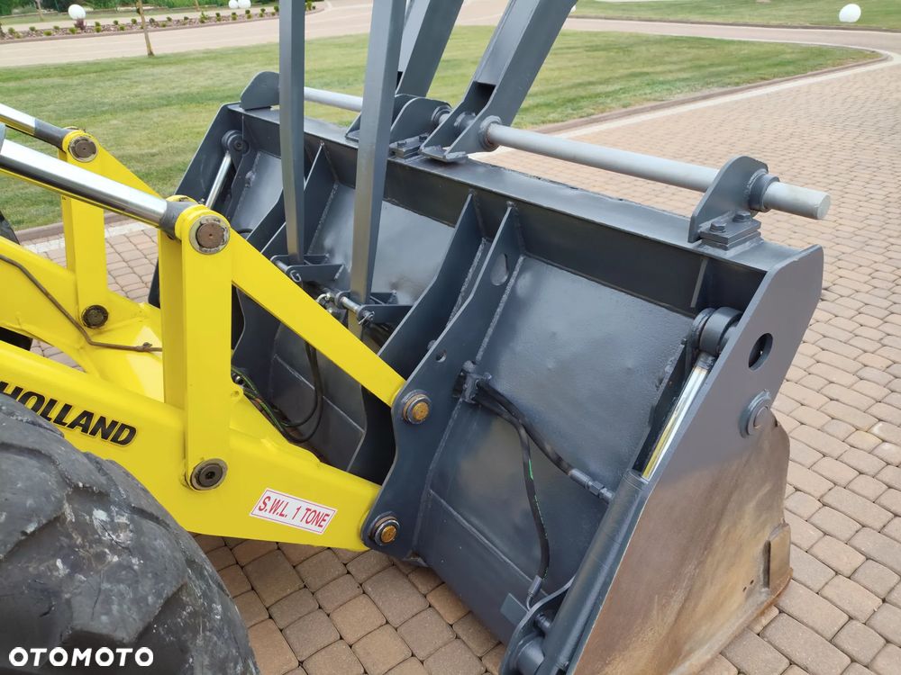 New Holland B115 B/ RÓWNE KOŁA / JOYSTICK / POWERSHIFT / SPROWADZONA / KOPARKO-ŁADOWARKA - 12